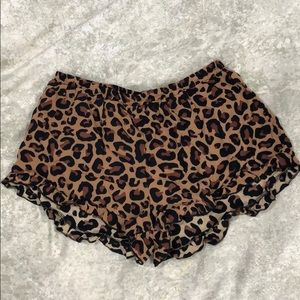 LF | Leopard Shorts